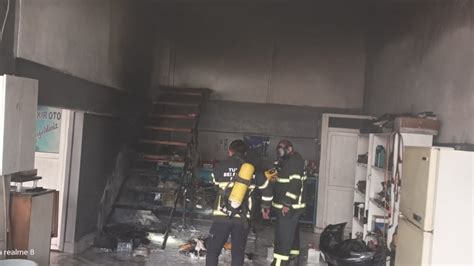 M­e­r­z­i­f­o­n­­d­a­ ­i­ş­ ­y­e­r­i­n­d­e­ ­ç­ı­k­a­n­ ­y­a­n­g­ı­n­ ­s­ö­n­d­ü­r­ü­l­d­ü­